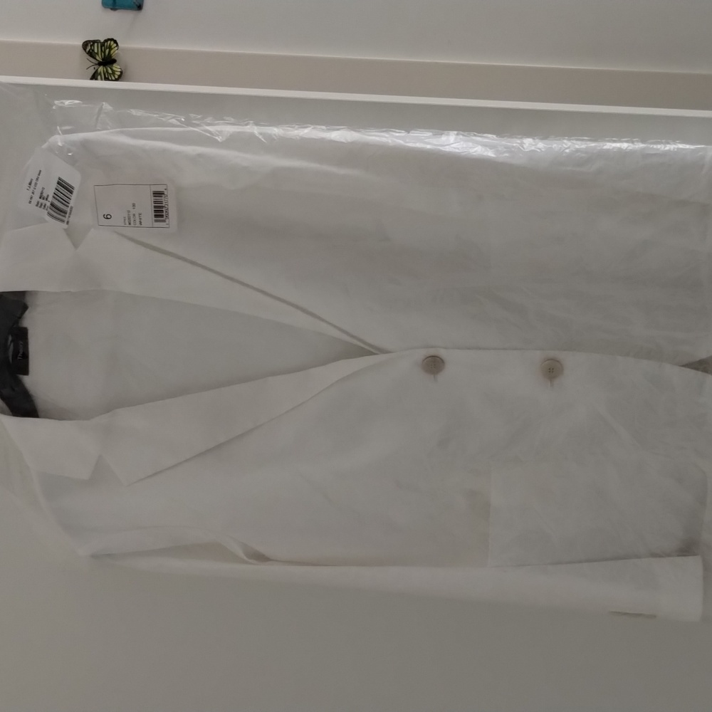Casual White